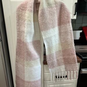 a new day Soft Cream Scarf